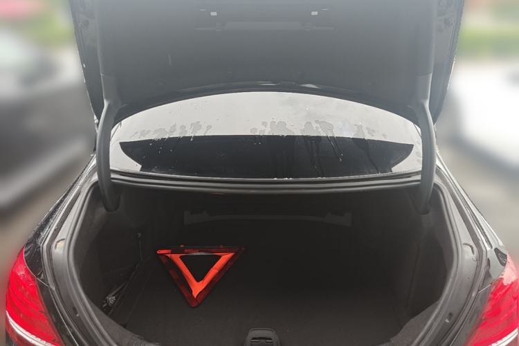 Used Mercedes-Benz E-Class 2020 Restyled E 300 L Sport Exclusive Edition Trunk