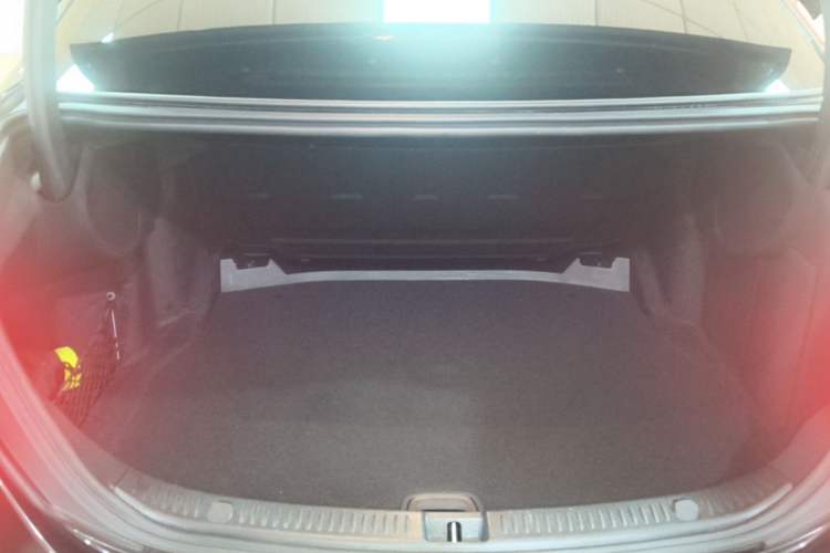 Used Mercedes-Benz E-Class 2020 E 300 L Stylish Model Trunk