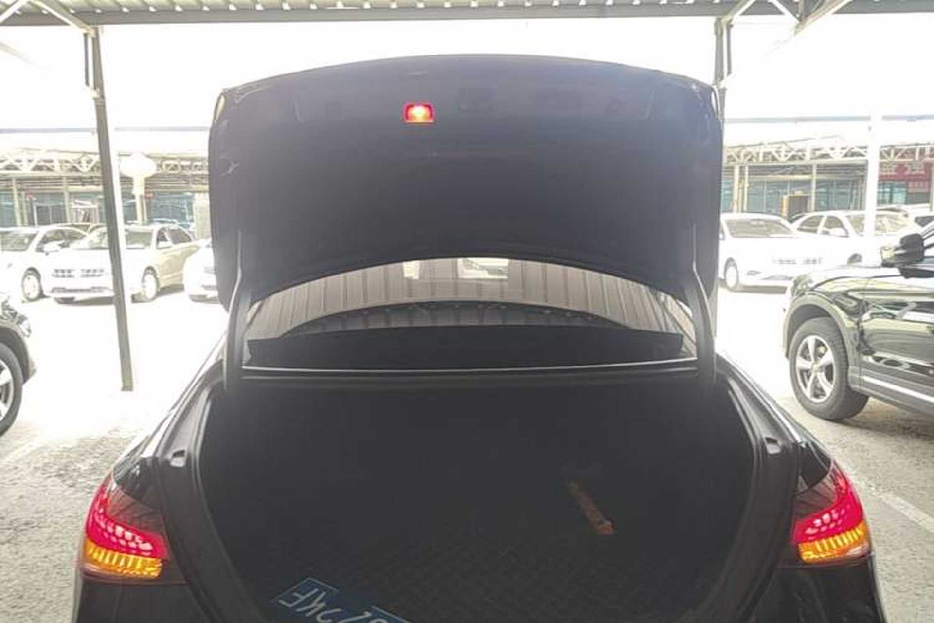 Used Mercedes-Benz E-Class 2020 Restyled E 300 L Sporty and Stylish Edition Trunk