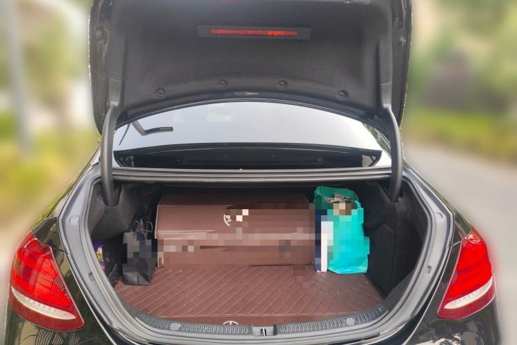 Used Mercedes-Benz E-Class 2020 Restyled E 300 L Exclusive Edition Trunk