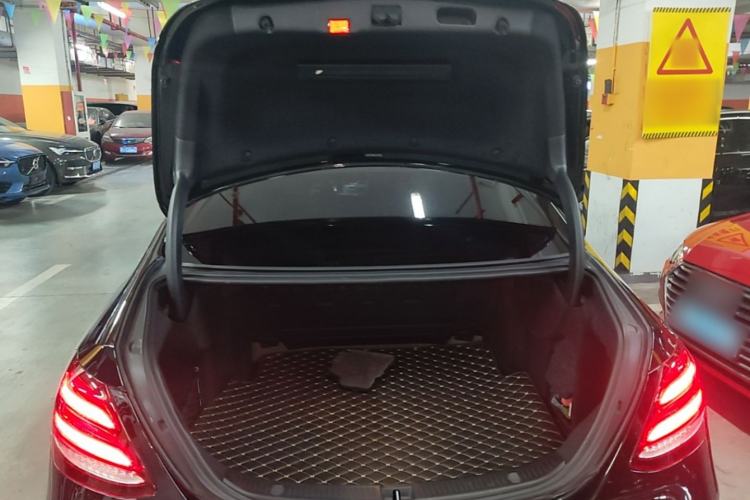 Used Mercedes-Benz E-Class 2020 Facelift E 260 L Sport Edition Trunk