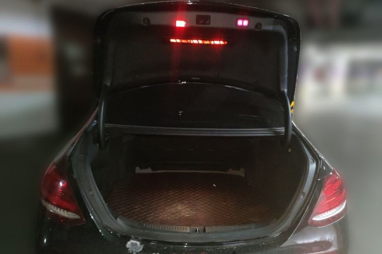 Used Mercedes-Benz E-Class 2020 Restyled E 300 L Exclusive Edition Trunk