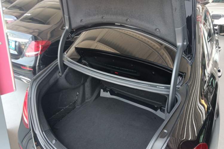 Used Mercedes-Benz E-Class 2020 Facelift E 300 L Stylish Edition Trunk