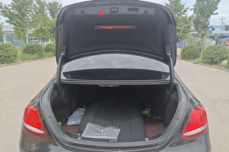Used Mercedes-Benz E-Class 2020 Facelift E 300 L Stylish Edition Trunk