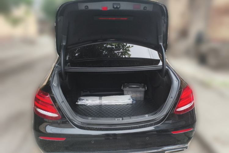 Used Mercedes-Benz E-Class 2020 Restyled E 300 L Exclusive Edition Trunk