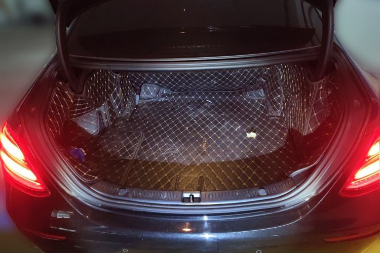 Used Mercedes-Benz E-Class 2020 E 260 L Trunk