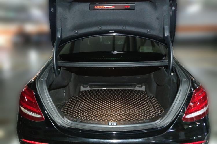 Used Mercedes-Benz E-Class 2020 Restyled E 300 L Exclusive Edition Trunk