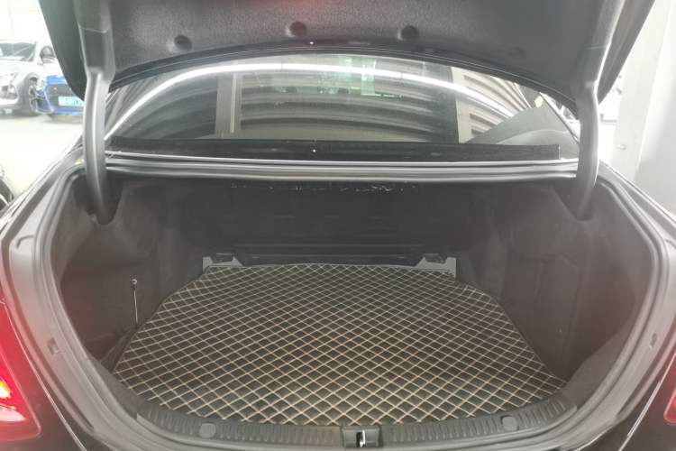 Used Mercedes-Benz E-Class 2020 E 300 L Sporty and Stylish Model Trunk