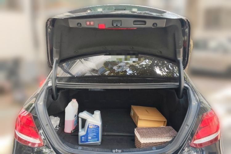 Used Mercedes-Benz E-Class 2020 Restyled E 300 L Sporty and Stylish Edition Trunk