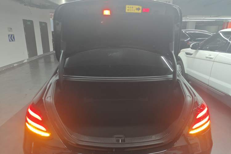 Used Mercedes-Benz E-Class 2020 E 300 L Luxury Model Trunk