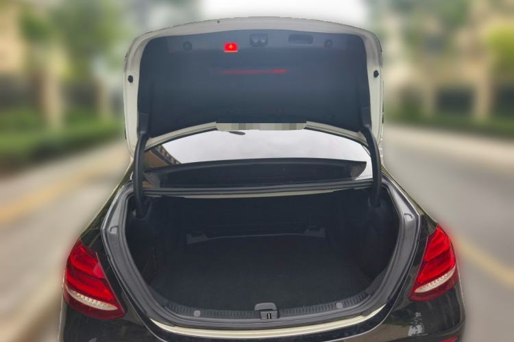 Used Mercedes-Benz E-Class 2020 E 300 L Stylish Model Trunk
