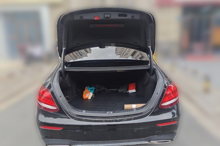 Used Mercedes-Benz E-Class 2020 Restyled E 300 L Sporty and Stylish Edition Trunk