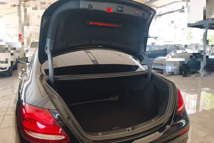 Used Mercedes-Benz E-Class 2020 Restyled E 300 L Sport Exclusive Edition Trunk