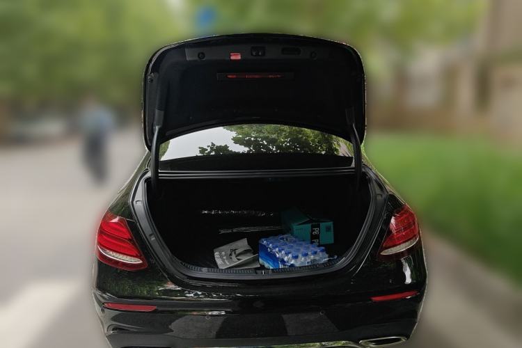 Used Mercedes-Benz E-Class 2020 Restyled E 300 L Sporty and Stylish Edition Trunk