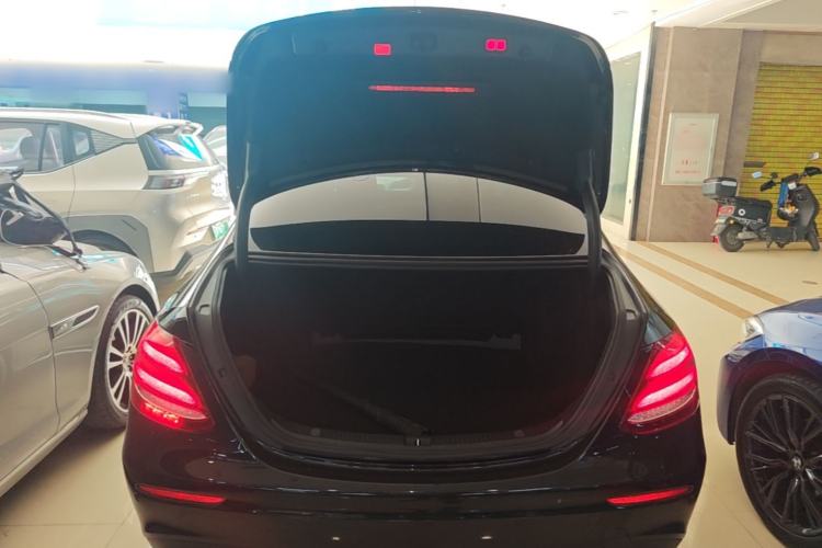 Used Mercedes-Benz E-Class 2020 Restyled E 300 L Sport Exclusive Edition Trunk