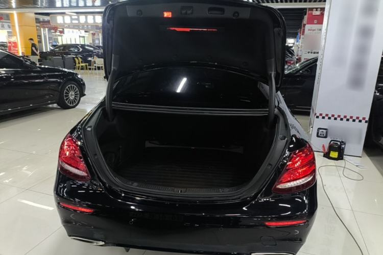 Used Mercedes-Benz E-Class 2020 Facelift E 260 Sport Edition Trunk