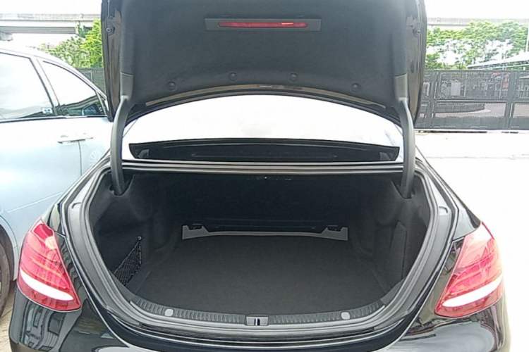 Used Mercedes-Benz E-Class 2020 E 300 L Luxury Model Trunk