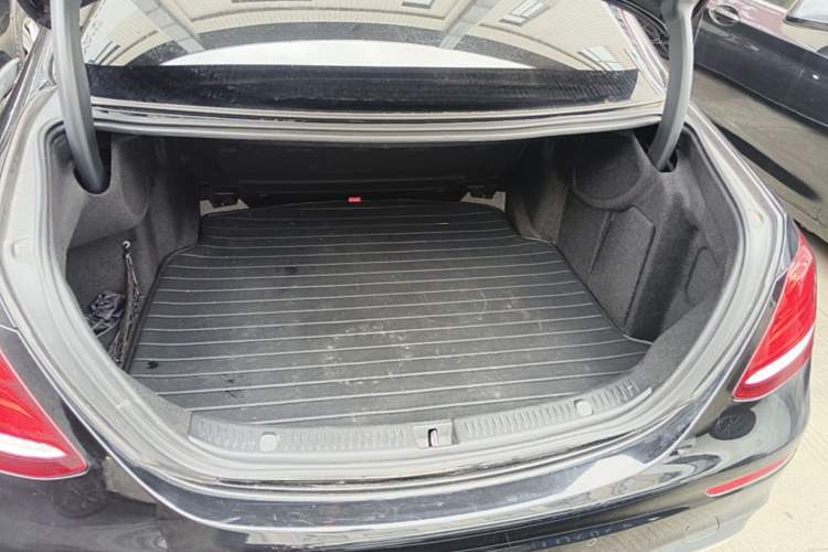 Used Mercedes-Benz E-Class 2020 E 300 L Sporty and Stylish Model Trunk