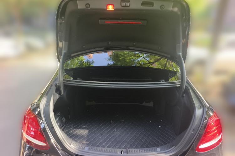 Used Mercedes-Benz E-Class 2020 E 300 L Stylish Model Trunk