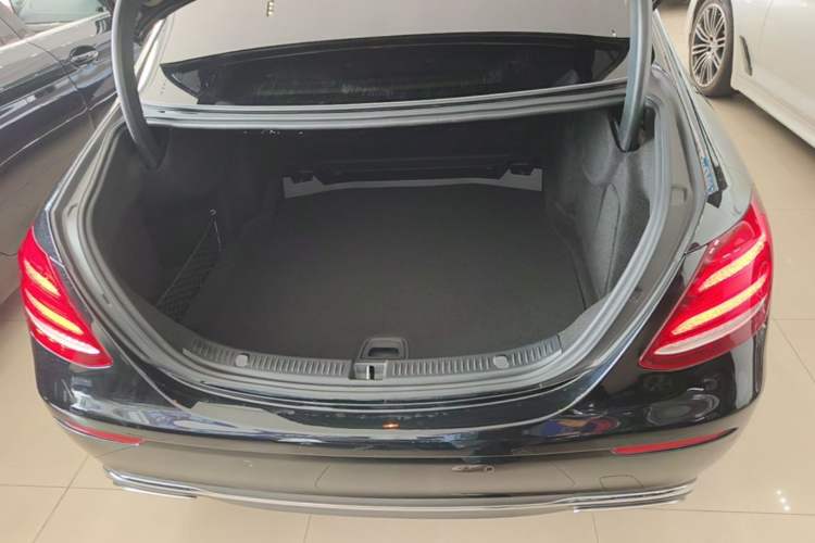 Used Mercedes-Benz E-Class 2020 E 300 L Luxury Model Trunk