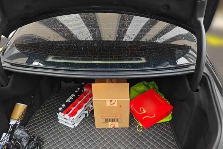 Used Mercedes-Benz E-Class 2020 E 300 L Luxury Model Trunk