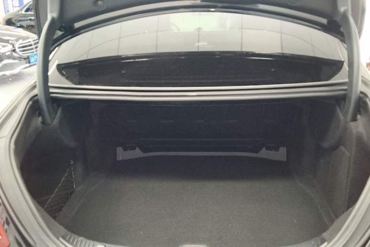 Used Mercedes-Benz E-Class 2020 E 300 L Stylish Model Trunk