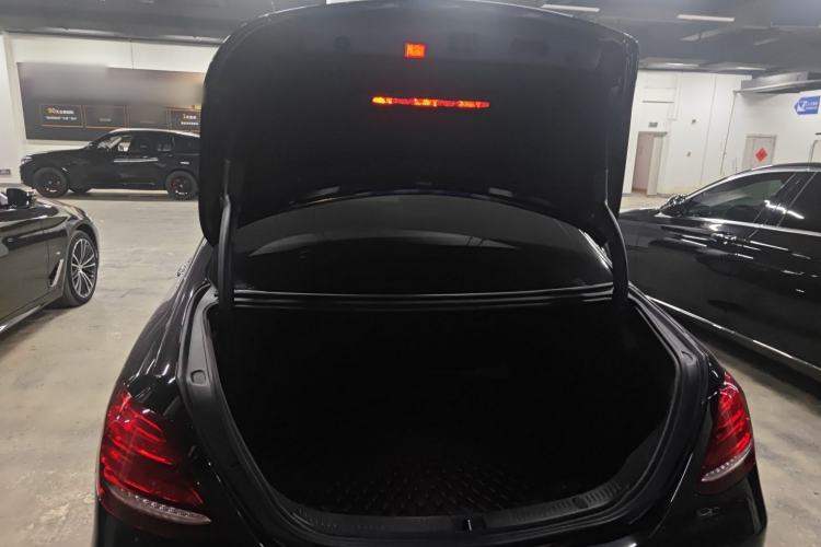 Used Mercedes-Benz E-Class 2020 Facelift E 300 L Stylish Edition Trunk