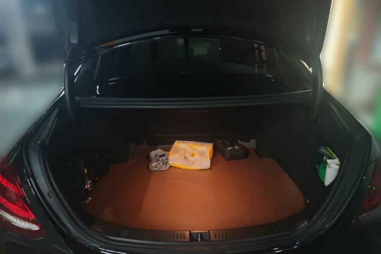 Used Mercedes-Benz E-Class 2020 Restyled E 300 L Exclusive Edition Trunk