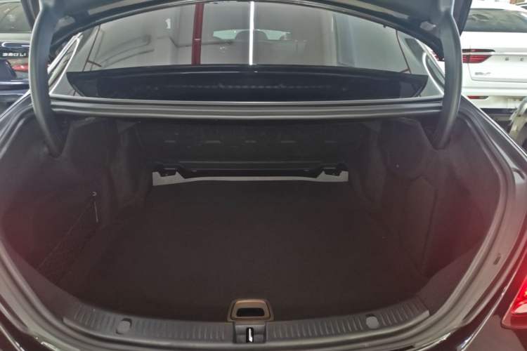 Used Mercedes-Benz E-Class 2020 Facelift E 300 L Stylish Edition Trunk