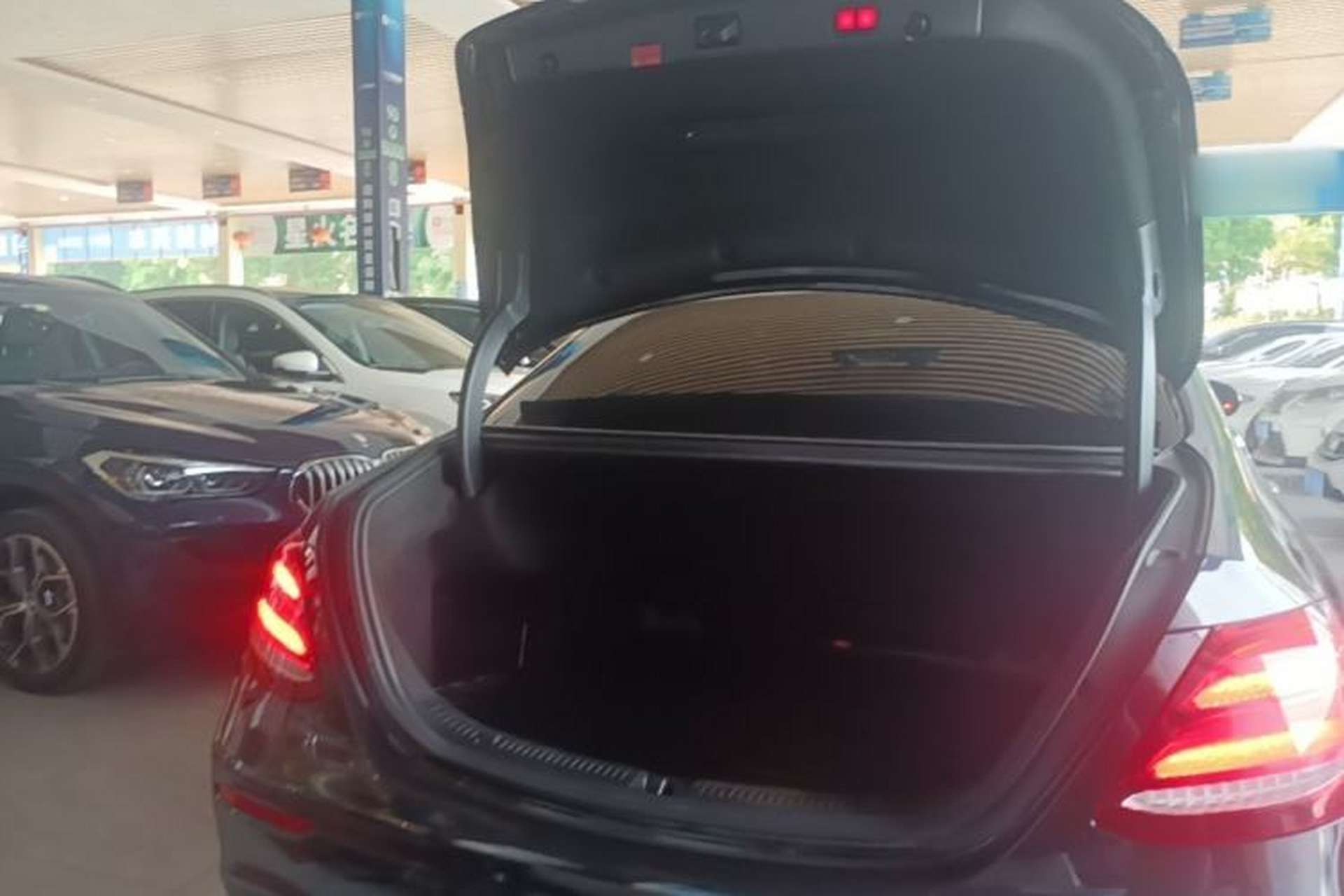 Used Mercedes-Benz E-Class 2020 Restyled E 300 L Sport Exclusive Edition Trunk