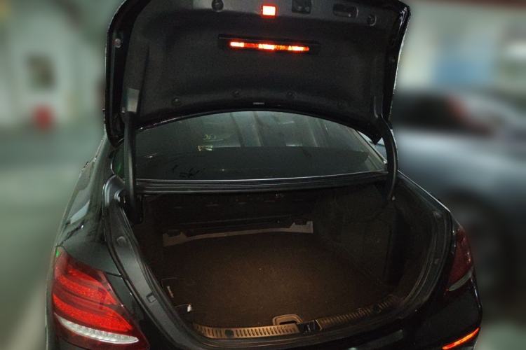 Used Mercedes-Benz E-Class 2020 Restyled E 300 L Sporty and Stylish Edition Trunk