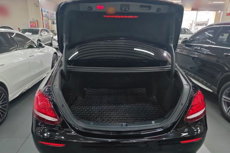 Used Mercedes-Benz E-Class 2020 Facelift E 300 L Stylish Edition Trunk
