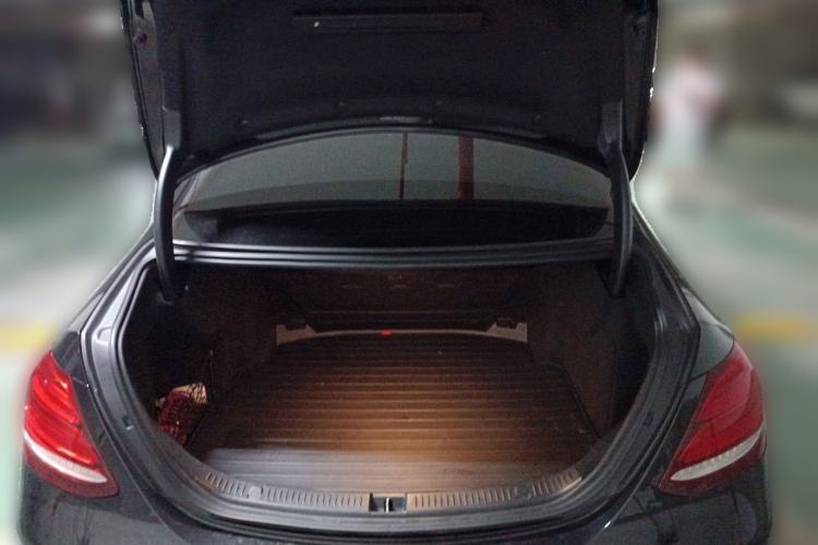 Used Mercedes-Benz E-Class 2020 Restyled E 300 L Exclusive Edition Trunk