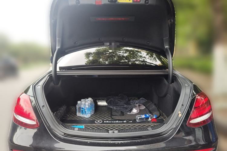 Used Mercedes-Benz E-Class 2020 Restyled E 300 L Exclusive Edition Trunk