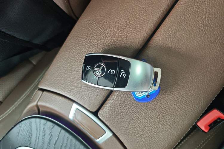 Used Mercedes-Benz E-Class 2020 E 300 L Sport Luxury Edition Vehicle Key