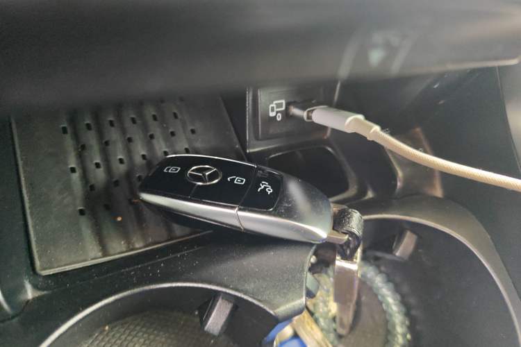 Used Mercedes-Benz E-Class 2020 Restyled E 300 L Exclusive Edition Vehicle Key