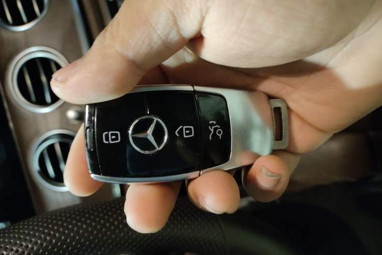 Used Mercedes-Benz E-Class 2020 E 260 L Vehicle Key