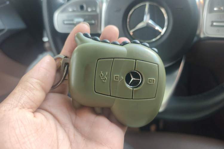 Used Mercedes-Benz E-Class 2020 E 260 L Sport Edition Vehicle Key