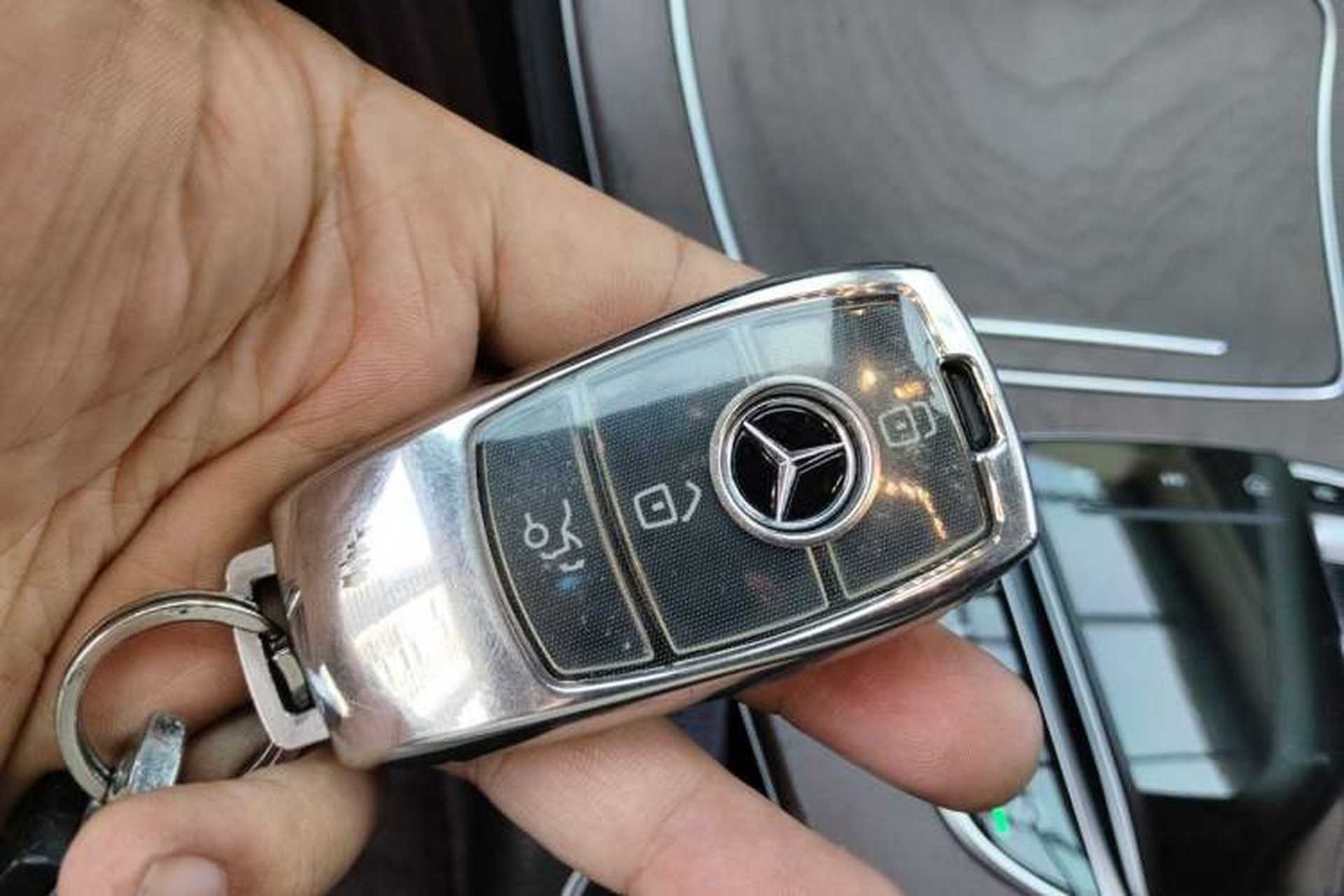 Used Mercedes-Benz E-Class 2020 Facelift E 300 L Stylish Edition Vehicle Key