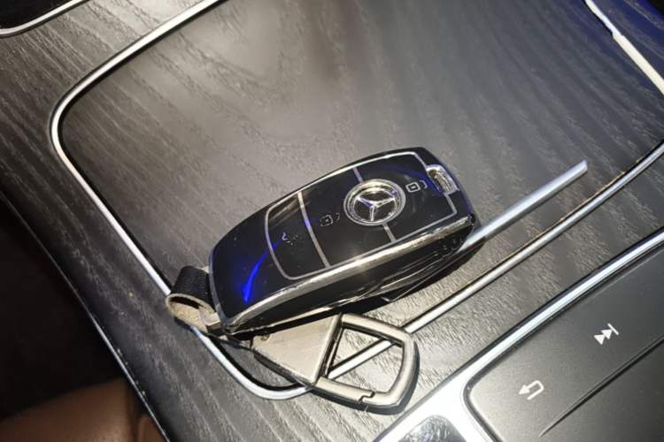 Used Mercedes-Benz E-Class 2020 Facelift E 260 L Sport Edition Vehicle Key
