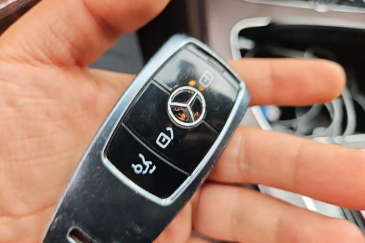 Used Mercedes-Benz E-Class 2020 Restyled E 300 L Exclusive Edition Vehicle Key