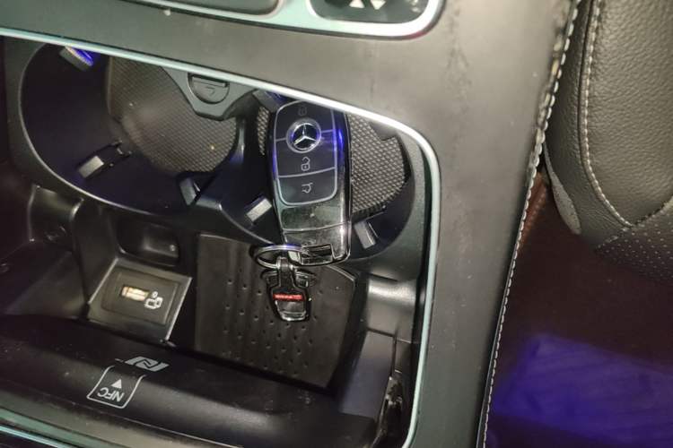 Used Mercedes-Benz E-Class 2020 Restyled E 300 L Sport Exclusive Edition Vehicle Key