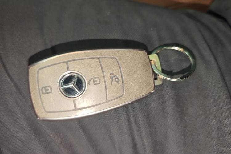 Used Mercedes-Benz E-Class 2020 Restyled E 300 L Exclusive Edition Vehicle Key