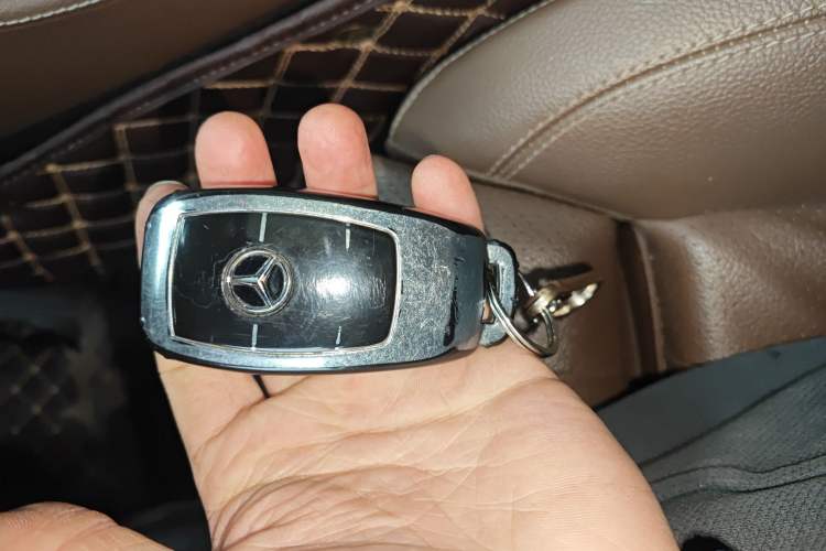 Used Mercedes-Benz E-Class 2020 Facelift E 260 L Vehicle Key