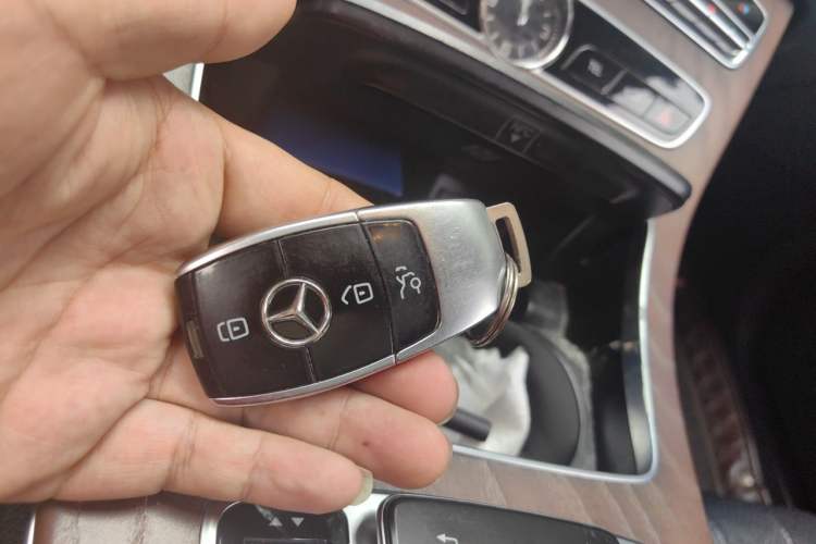 Used Mercedes-Benz E-Class 2020 Facelift E 260 L Vehicle Key
