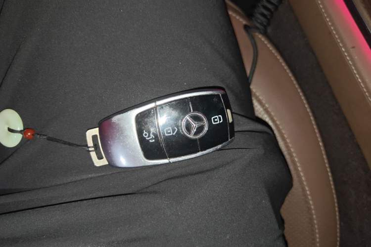 Used Mercedes-Benz E-Class 2020 Restyled E 300 L Exclusive Edition Vehicle Key
