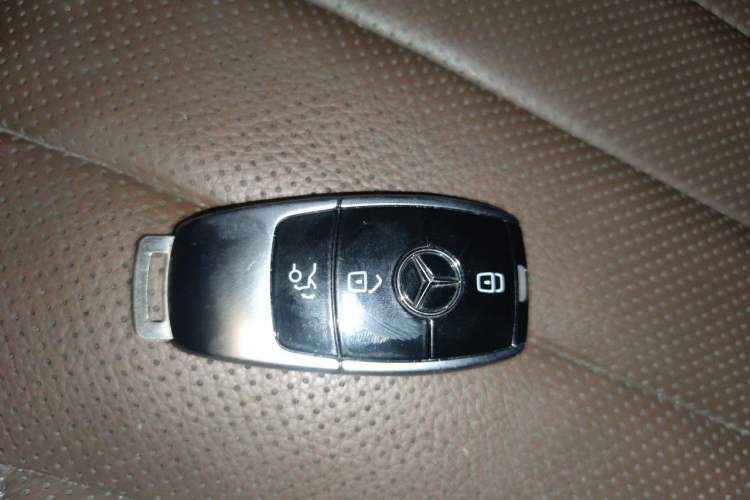 Used Mercedes-Benz E-Class 2020 Restyled E 300 L Exclusive Edition Vehicle Key