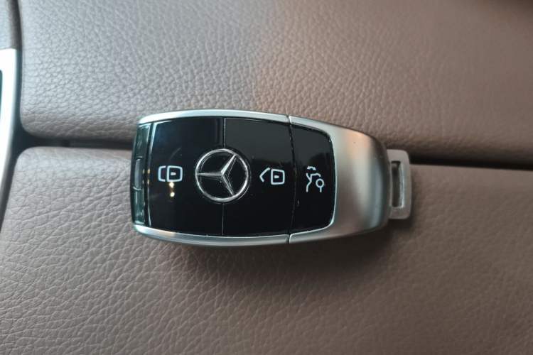 Used Mercedes-Benz E-Class 2020 Restyled E 300 L Exclusive Edition Vehicle Key