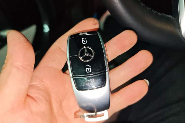 Used Mercedes-Benz E-Class 2020 E 300 L Sport Luxury Edition Vehicle Key