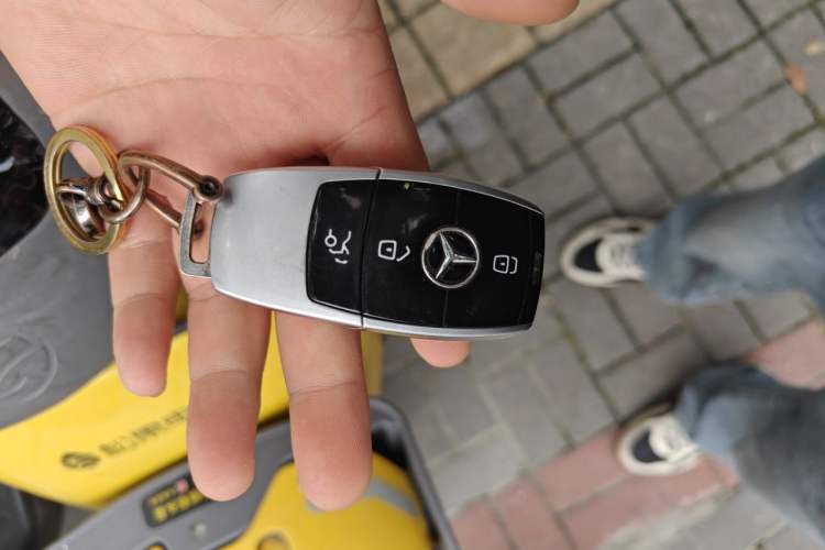 Used Mercedes-Benz E-Class 2020 E 300 L Sport Luxury Edition Vehicle Key
